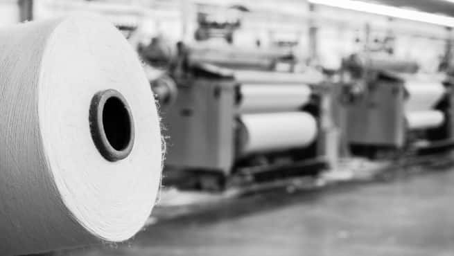 ¿Cómo influye la tecnología textil en la calidad de una tela en Tejeprocesos?