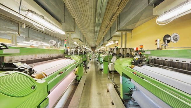 ¿Cómo ayuda la tecnología a mantener la calidad de una tela?